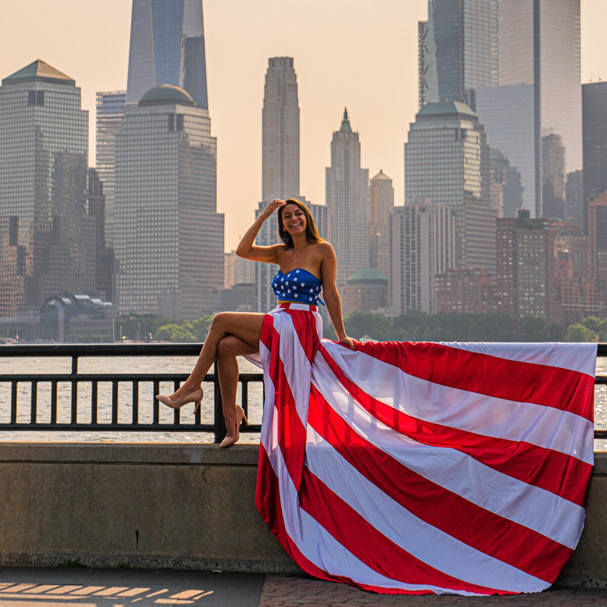 Danni with a flying dress in Manhattan