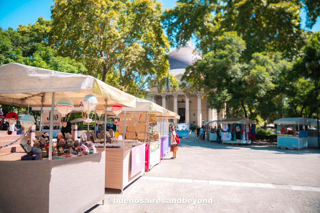 Feria Artesanal - Belgrano, Buenos Aires